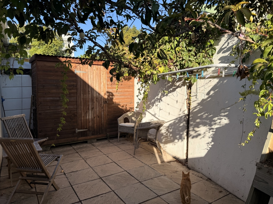 To Let 3 Bedroom Property for Rent in Wynberg Upper Western Cape